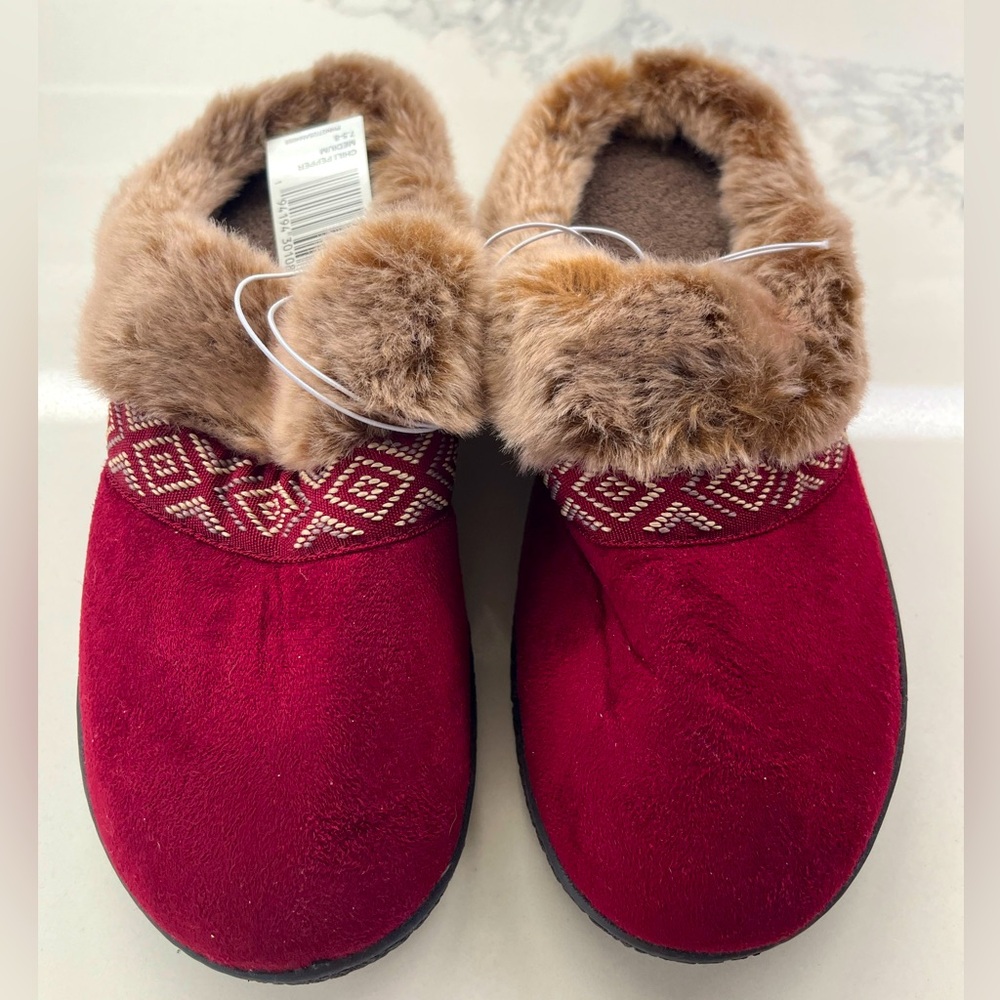 Chili Pepper Isotoner Memory Foam Slippers